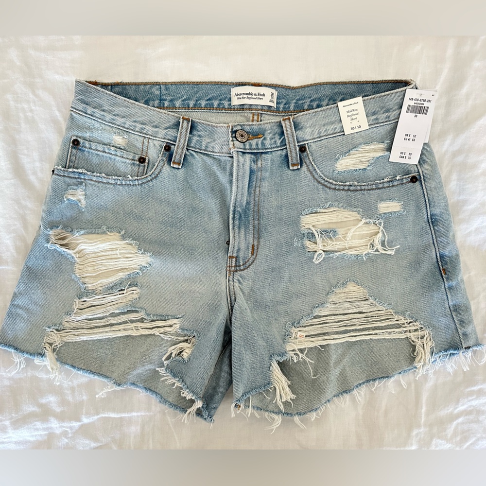 Abercrombie Mid-Rise Boyfriend Short Size 30/10